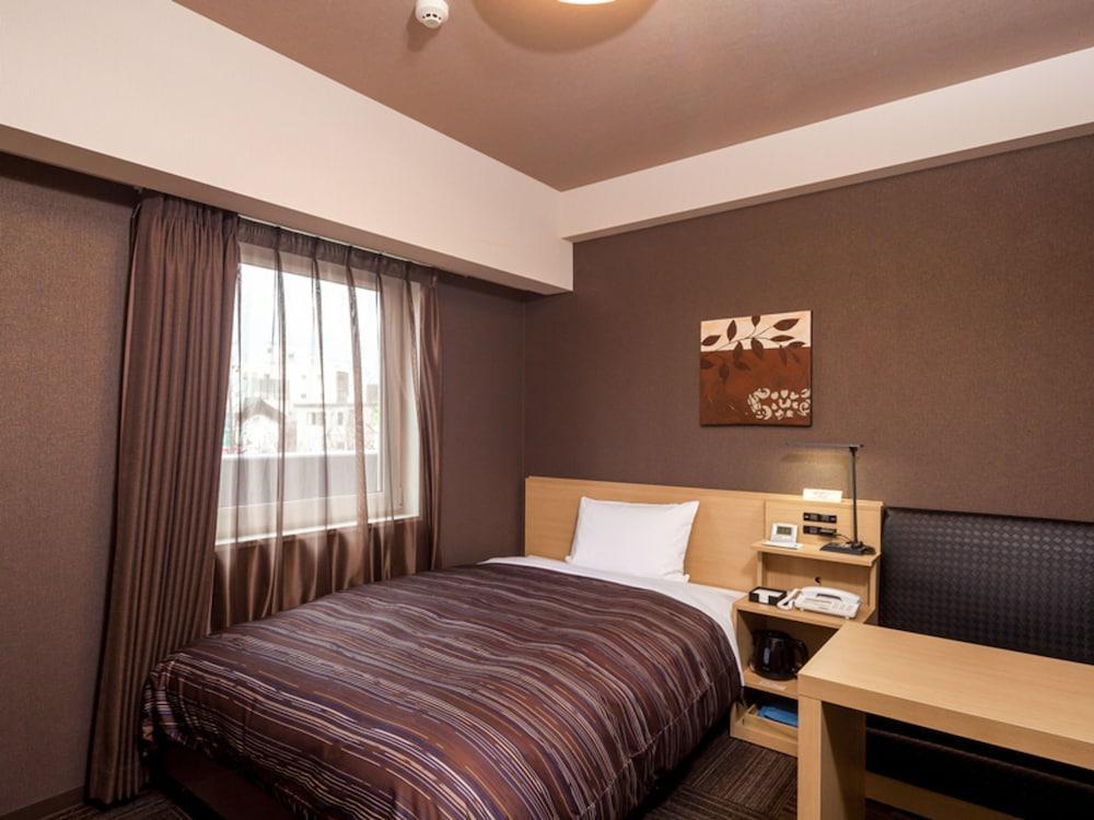 Toyoko Inn Higashi-Hiroshima Saijo Ekimae Extérieur photo