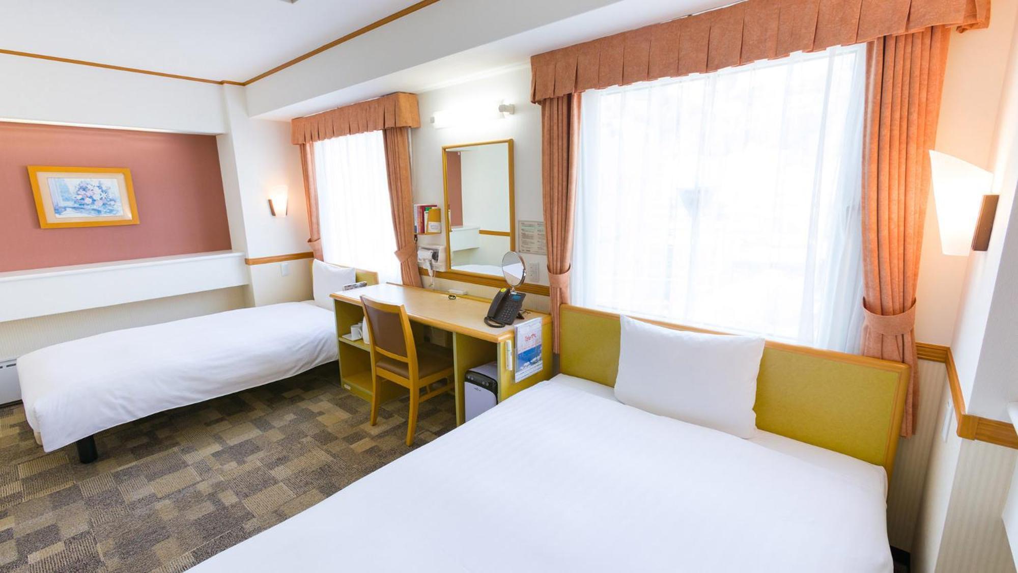Toyoko Inn Higashi-Hiroshima Saijo Ekimae Extérieur photo