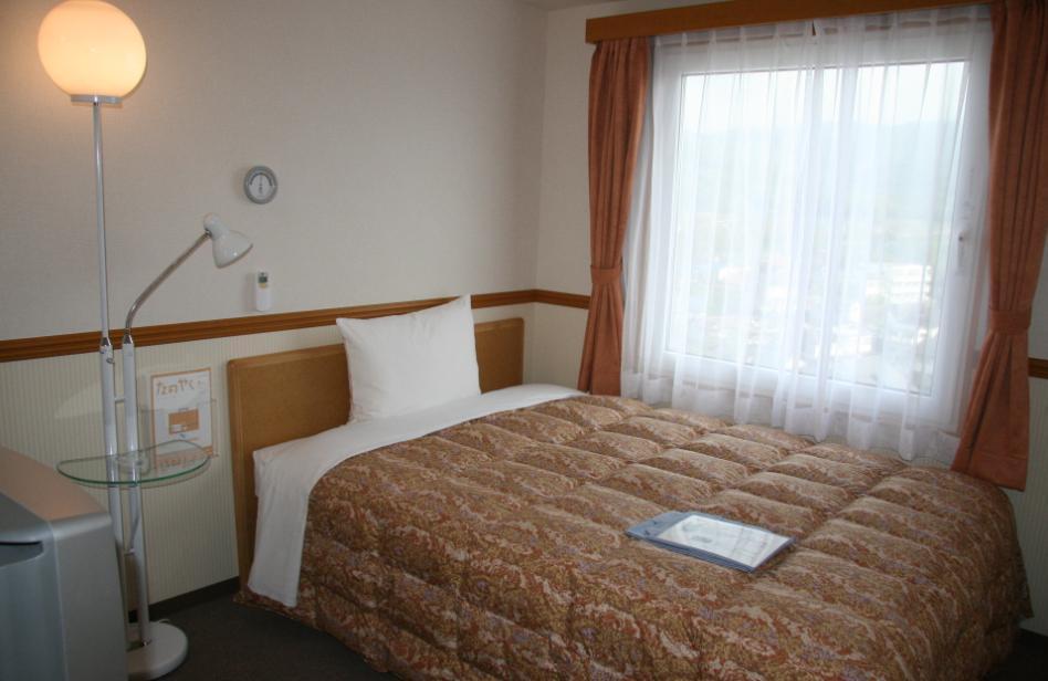 Toyoko Inn Higashi-Hiroshima Saijo Ekimae Chambre photo